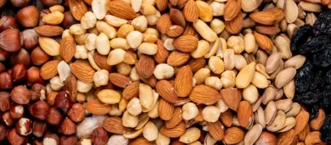 تصویر 3 از مغز بادام کوهی شور  با طعم خاص و اصیل